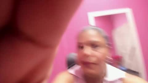 Snapshot of carolina_suarez_ chatting on 10/04/25, 02:53 carolina suarez online show from 10/04/25, 02:53