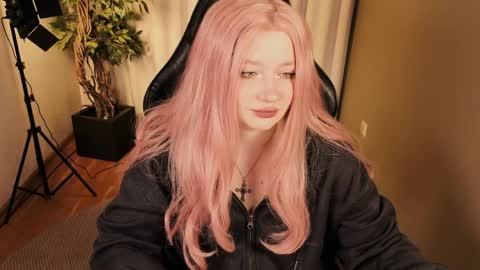 Mira online show from 03/26/26, 05:24