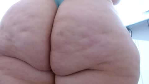Snapshot of carolina_zabala_19 chatting on 06/02/26, 05:04 carolina_zabala_19 online show from 06/02/26, 05:04