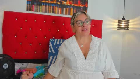 Carolina online show from 11/05/25, 04:51