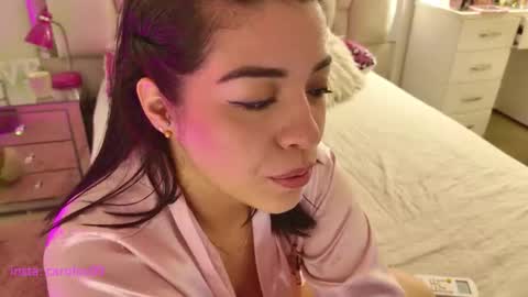 caroline online show from 02/17/26, 03:58