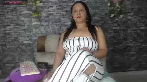 Camelia online show from 09/09/25, 11:59