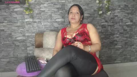Camelia online show from 10/11/25, 01:27