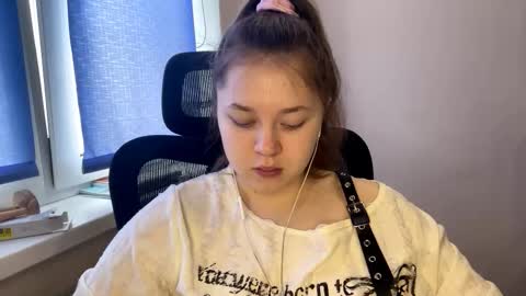 carolindueno online show from 03/07/26, 08:00