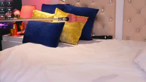 Snapshot of caroline_adams_ chatting on 06/22/26, 10:29 GMT-5 1600-2230 online show from 06/22/26, 10:29