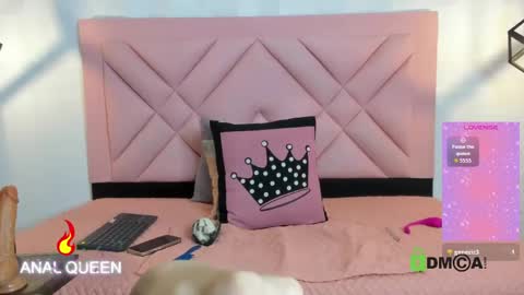 Snapshot of caroline_daring chatting on 04/27/26, 11:41 caroline daring online show from 04/27/26, 11:41