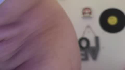 Carolina online show from 04/19/26, 01:43