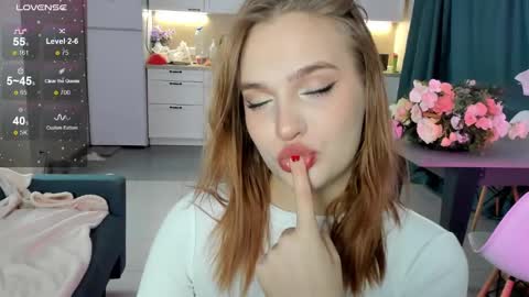 Caro online show from 12/05/24, 11:51