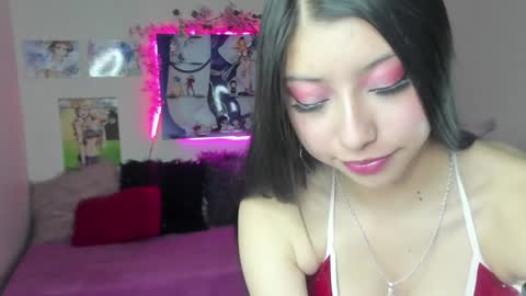 Snapshot of caroline_lenox chatting on 12/01/24, 07:58 Caroline Lenox online show from 12/01/24, 07:58