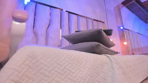 Snapshot of caroline_palmerr chatting on 01/17/26, 03:11 Carolina online show from 01/17/26, 03:11