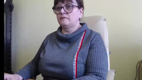 CarolineDream  online show from 03/04/25, 10:35