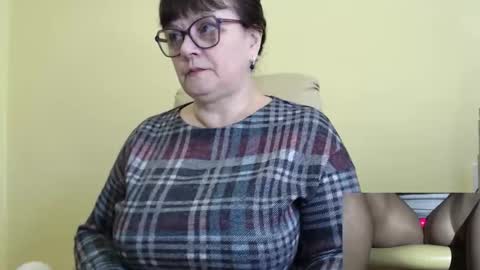 CarolineDream  online show from 10/28/25, 06:50