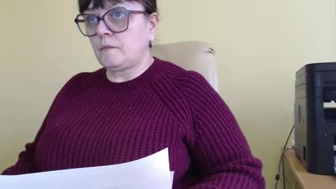 CarolineDream  online show from 11/12/25, 07:31