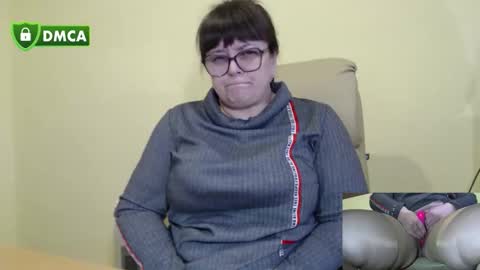 CarolineDream  online show from 12/04/25, 06:44