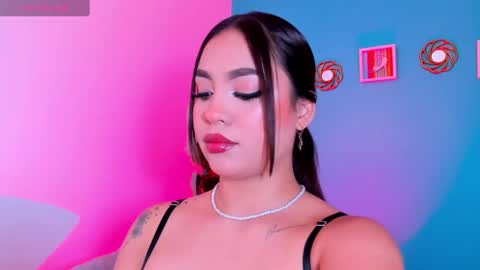 Snapshot of carolineegarcia chatting on 02/15/25, 05:19 CarolineeGarcia online show from 02/15/25, 05:19