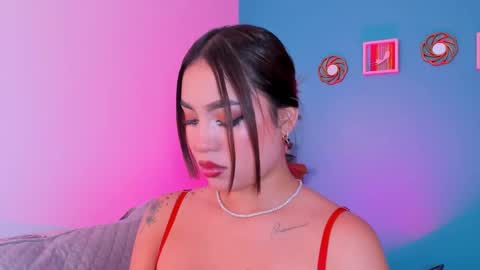 Snapshot of carolineegarcia chatting on 02/21/25, 06:18 CarolineeGarcia online show from 02/21/25, 06:18