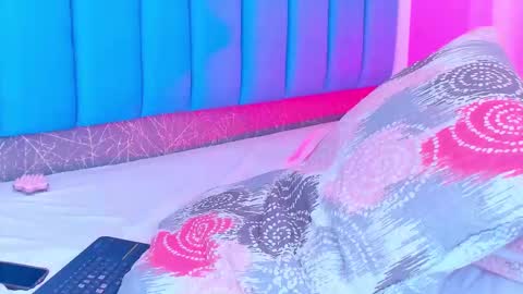 Snapshot of carolineegarcia chatting on 03/12/25, 05:07 CarolineeGarcia online show from 03/12/25, 05:07