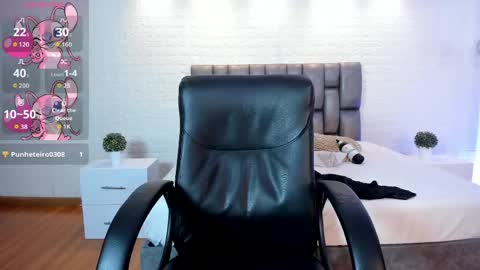Snapshot of carolinemiller1 chatting on 06/05/26, 01:39 Caro online show from 06/05/26, 01:39