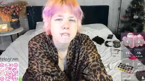 CarolineRichter online show from 01/12/26, 07:02