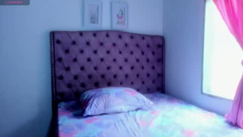 Snapshot of carolinewhite01 chatting on 10/12/25, 12:15 Caroline online show from 10/12/25, 12:15