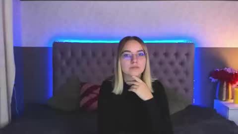 CarollFlexx online show from 11/06/25, 06:58