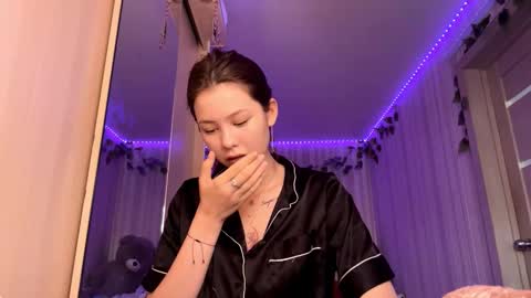 Snapshot of carolynexford chatting on 01/09/26, 06:05 Emma online show from 01/09/26, 06:05
