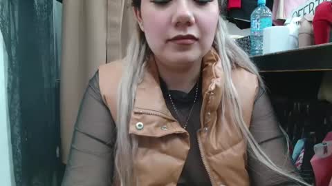 Snapshot of caroo0615 chatting on 01/10/26, 11:20 caroo0615 online show from 01/10/26, 11:20