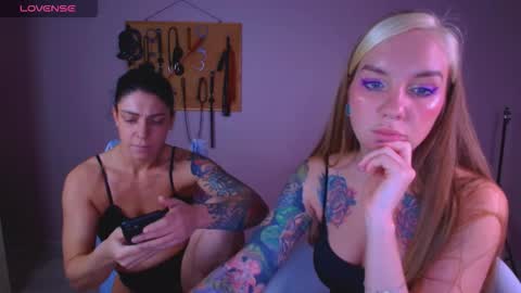 Carrie online show from 11/19/25, 05:02