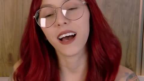 Snapshot of casandra_busting chatting on 06/10/26, 07:35 Casandra online show from 06/10/26, 07:35