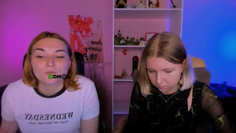 casey_meow_ online show from 09/24/25, 05:44