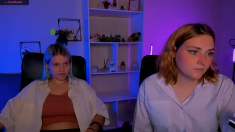 casey_meow_ online show from 10/07/25, 06:21