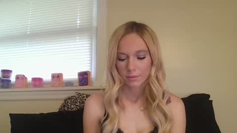 Snapshot of caseygirl6879 chatting on 06/09/26, 02:28 Casey Lakes online show from 06/09/26, 02:28