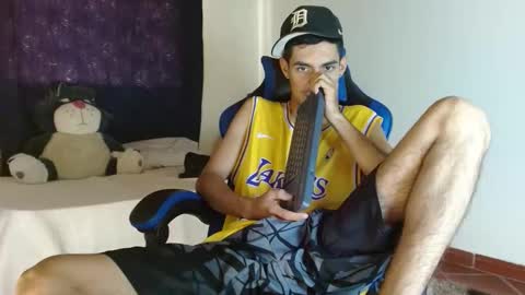 Snapshot of cash_master_san chatting on 12/02/25, 04:24 Cash Master San online show from 12/02/25, 04:24