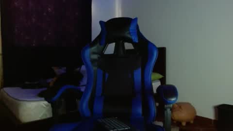 Snapshot of cash_master_san chatting on 12/16/25, 06:02 Cash Master San online show from 12/16/25, 06:02