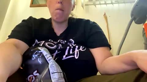 Snapshot of cashcoupllle chatting on 09/12/25, 09:48 Cash Couple online show from 09/12/25, 09:48