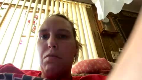 Snapshot of cashcoupllle chatting on 10/26/25, 07:20 Cash Couple online show from 10/26/25, 07:20