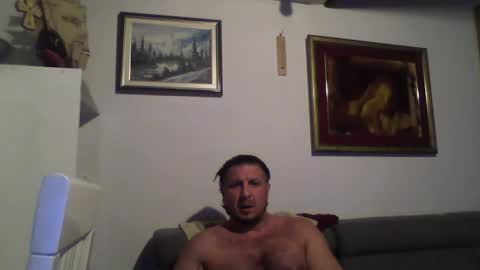 Snapshot of cashmaster33 chatting on 02/13/25, 06:16 cashmaster33 online show from 02/13/25, 06:16