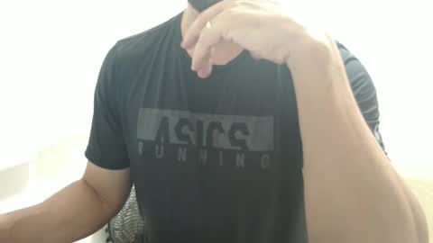 cashmastermuscle77 online show from 12/30/24, 10:12