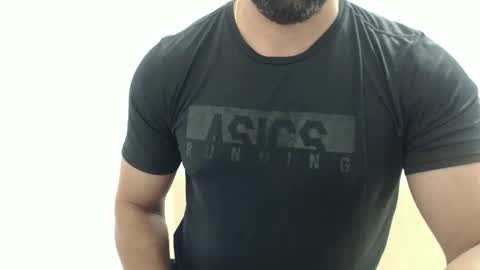 cashmastermuscle77 online show from 12/05/25, 10:57