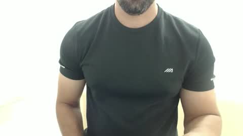 cashmastermuscle77 online show from 12/19/25, 10:33