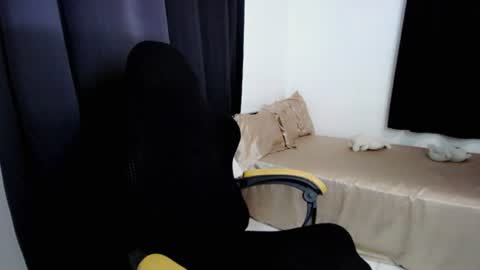 Snapshot of caspian_cum chatting on 06/11/26, 02:11 cas online show from 06/11/26, 02:11