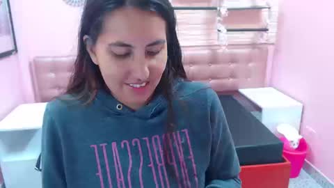 573215024606 online show from 09/16/25, 07:59