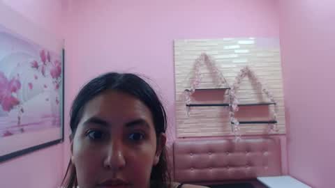 573215024606 online show from 09/18/25, 07:38