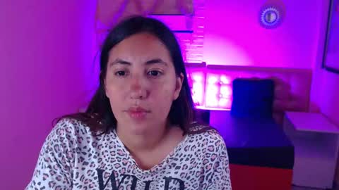 573215024606 online show from 09/25/25, 08:23