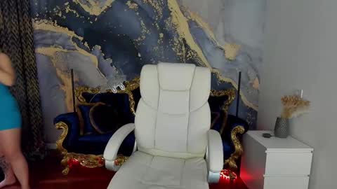 Snapshot of cassandragood chatting on 03/12/25, 10:16 Lena online show from 03/12/25, 10:16