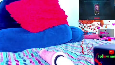 Snapshot of cassandrakixx chatting on 01/22/25, 04:33        k369       online show from 01/22/25, 04:33