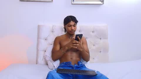 Snapshot of cassian_gold chatting on 05/05/26, 04:48 CASSIAN GOLD online show from 05/05/26, 04:48