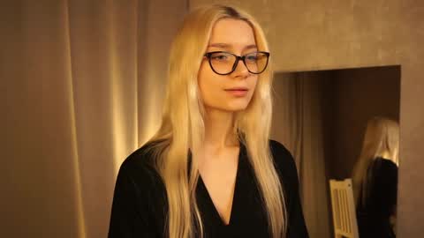 Cassie online show from 03/02/25, 10:05