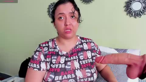 Snapshot of cassie_ibarra_ chatting on 04/15/26, 06:59 Cassie online show from 04/15/26, 06:59