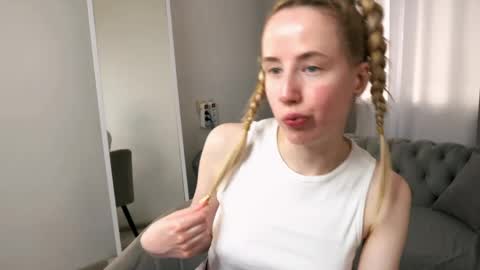 Cassie online show from 04/19/26, 09:17